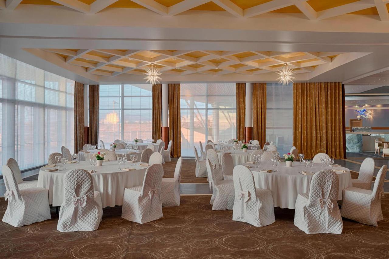 Four Points By Sheraton Oran Eksteriør bilde
